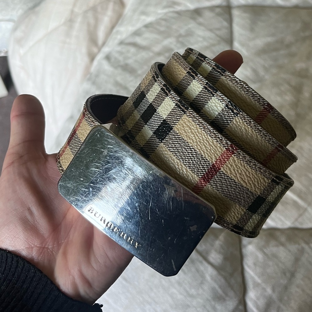 Burberry belt small in mens